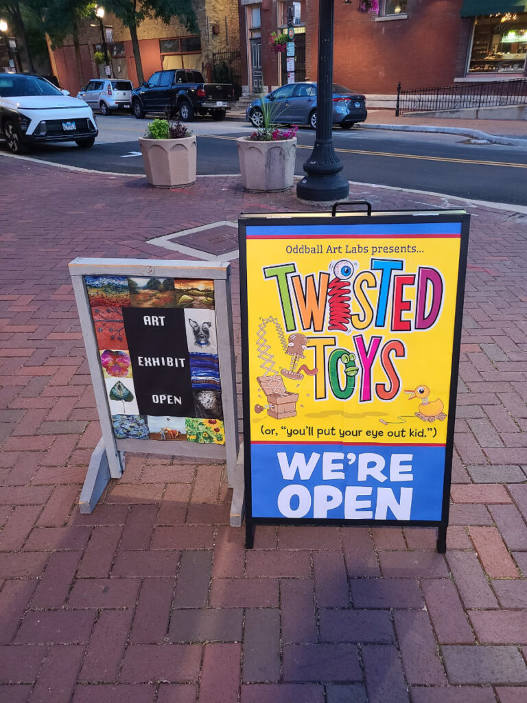 twisted toys gallery show 01